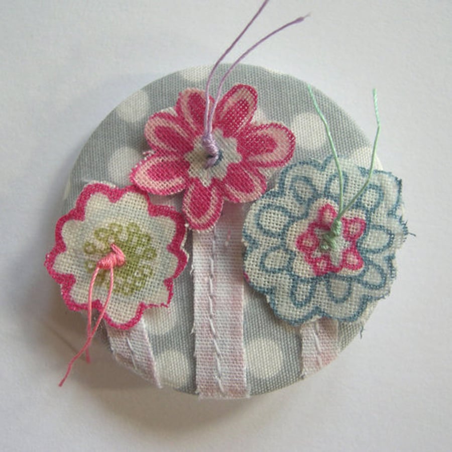 'Flowers' pin-card