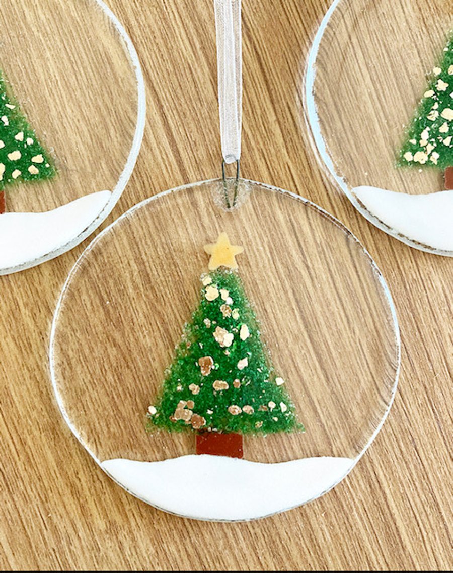 Handmade Glass Christmas Tree Bauble Decoration 