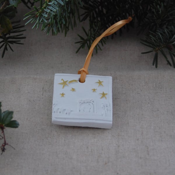 The Nativity White and Gold Christmas Tree Decoration - Three Wise Men