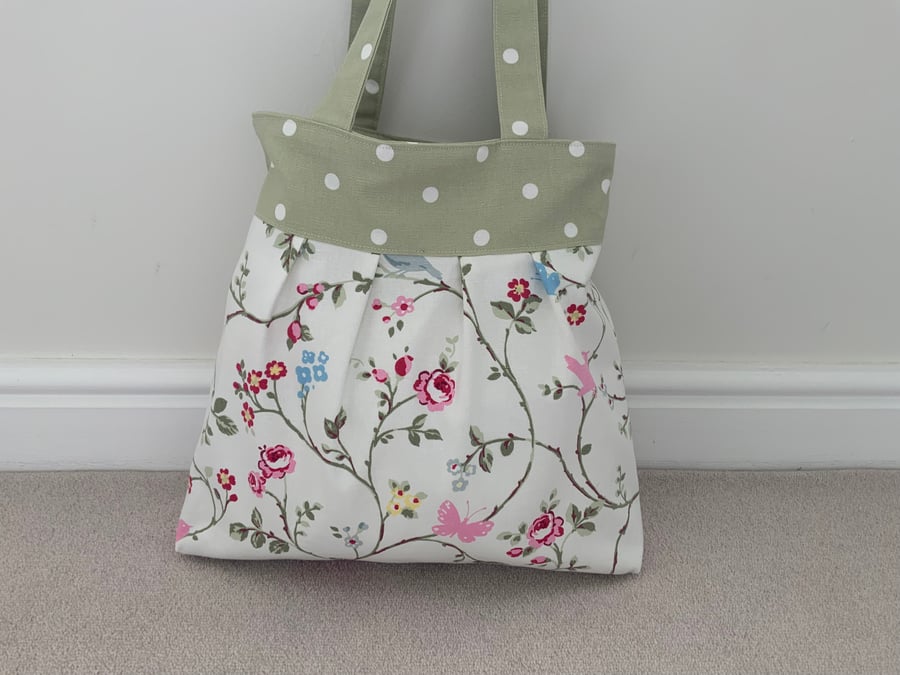 Tote Bag, Pleated Tote Bag, Linen, Hand Bag, Day Bag, Magnetic snap fastening