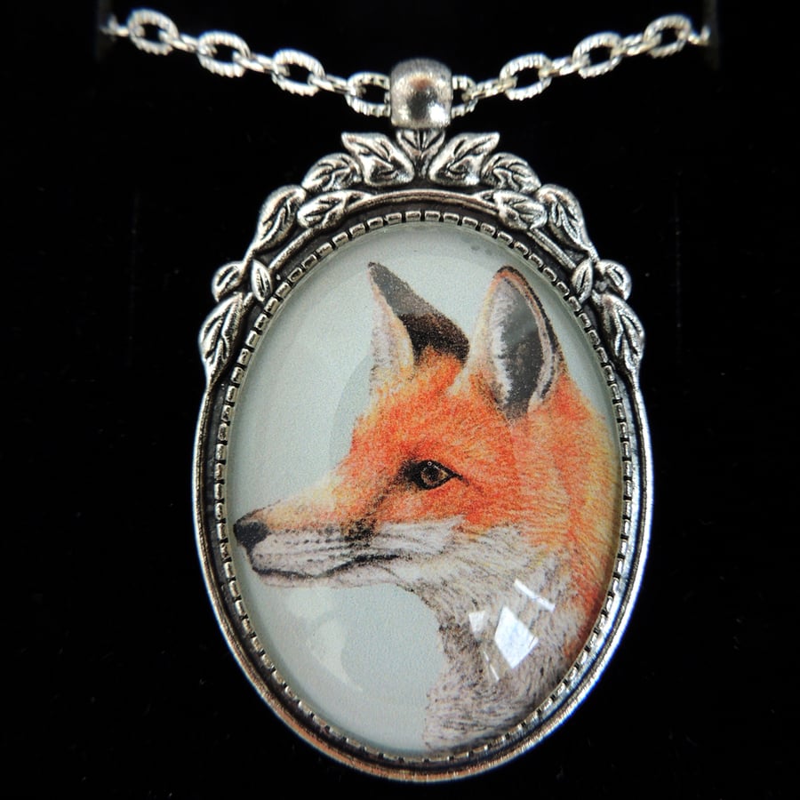 Fox Pendant Necklace - Silver Leaf Style