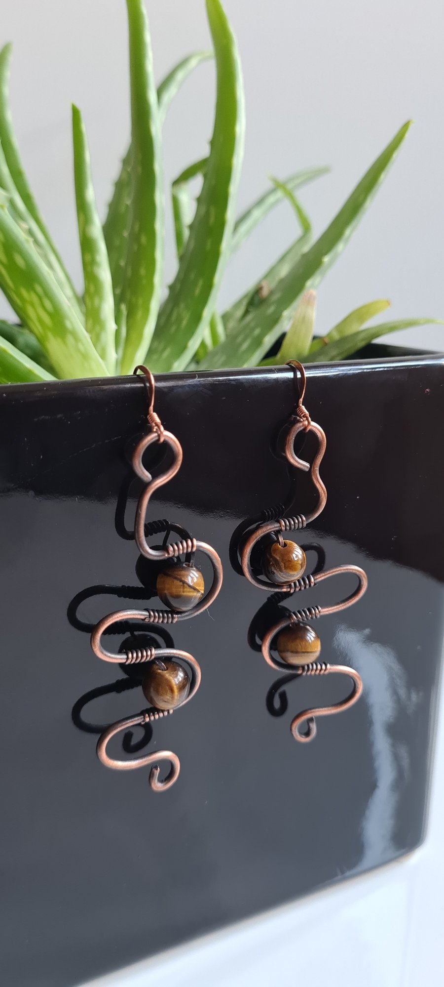 Handmade Natural Tiger's Eye Copper Dangle Earrings Gift Boxed Crystal Jewellery