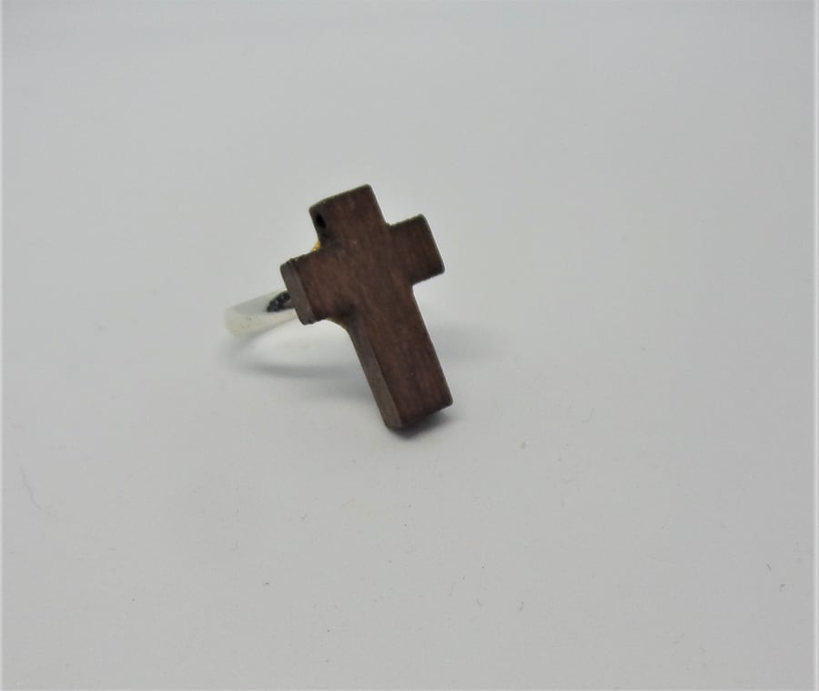 wooden cross ring 