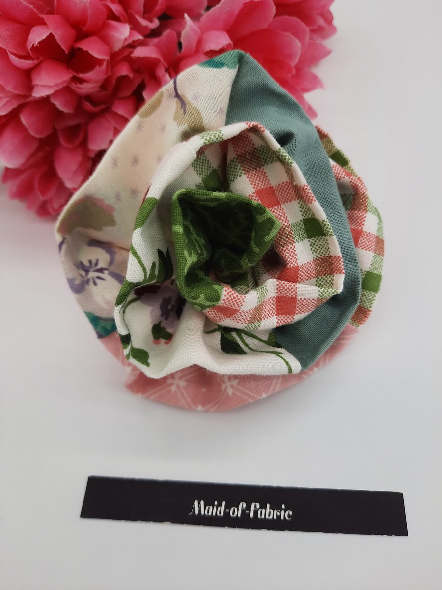 Fabric flower 3d brooch, free uk delivery 