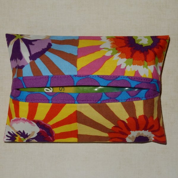 Pocket tissue holder bright flowers