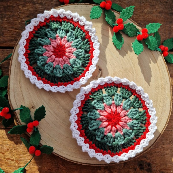 Christmas coaster set, Christmas decor, Christmas mug rug, Green Coaster