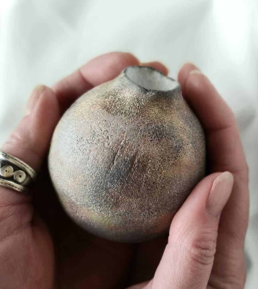 Round Bud Vase, Solace Vessel, Wabi Sabi Pottery, Calming Home Decor