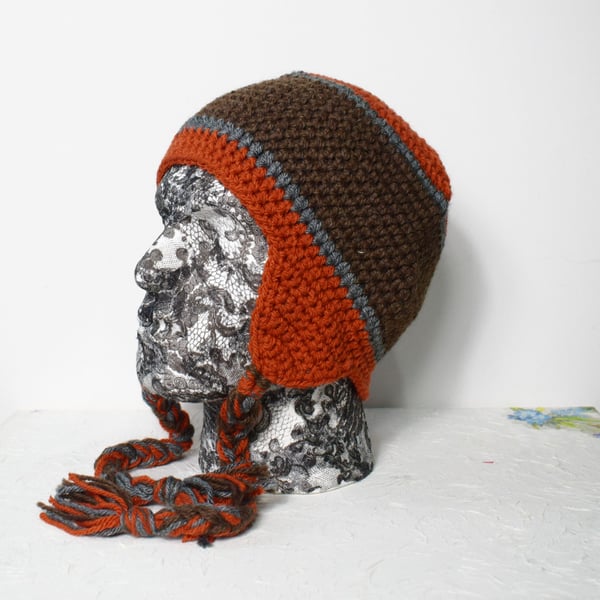 Unisex Trapper Hat in Wool Rich Yarns