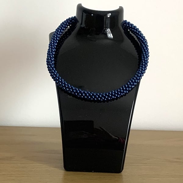 Lovely Midnight Blue Pearl Woven Choker Necklace. 