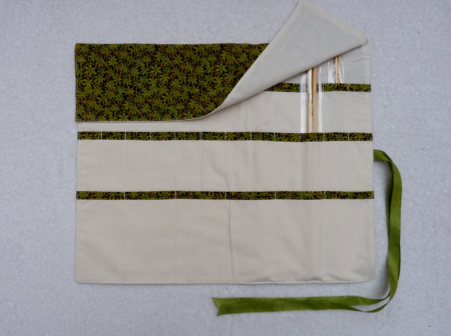 Knitting Needle Roll In Green Leaf Print Cotton  with 3 Pairs Bamboo Needles.