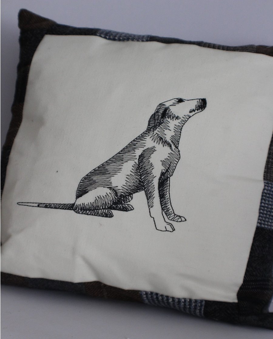 Labrador Sitting - Cushion Cover Only