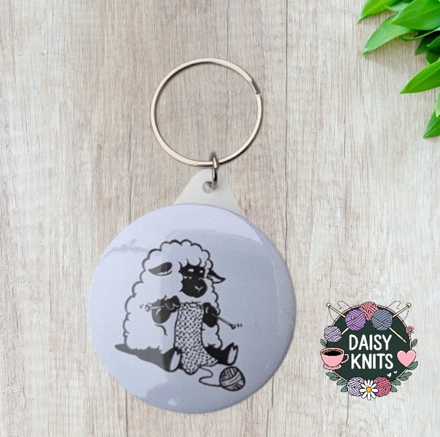 Sheep Knitting Keyring – Perfect Gift for Knitting Enthusiasts