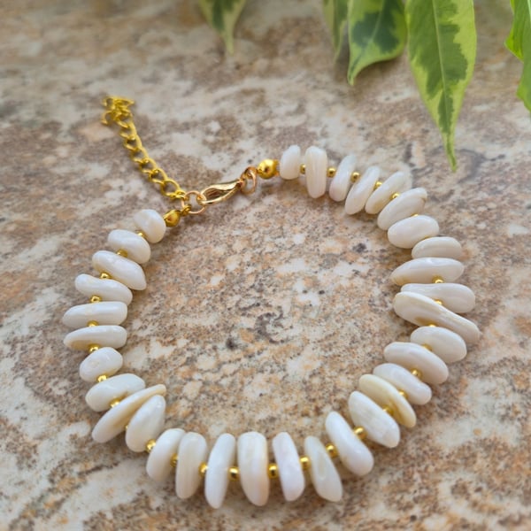 White Shell Chip Bead Bracelet - Handmade Beaded Bracelet