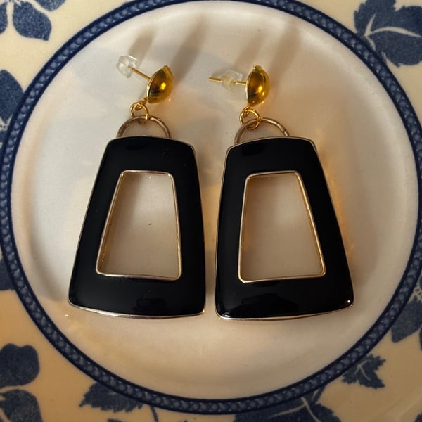 Recycled statement earrings 