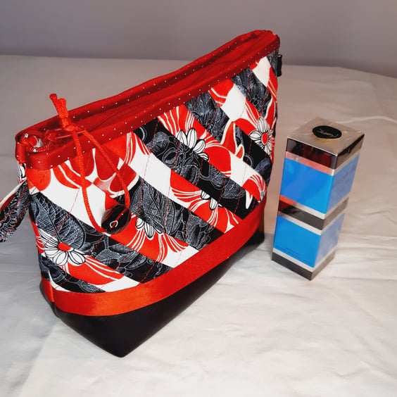 Large cosmetics bag in red, white and black