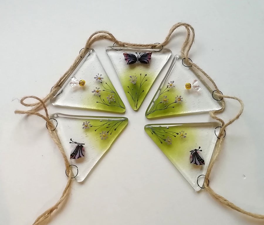 Fused Glass Butterfly Garden Bunting: Bumble Bee & Flower Garland