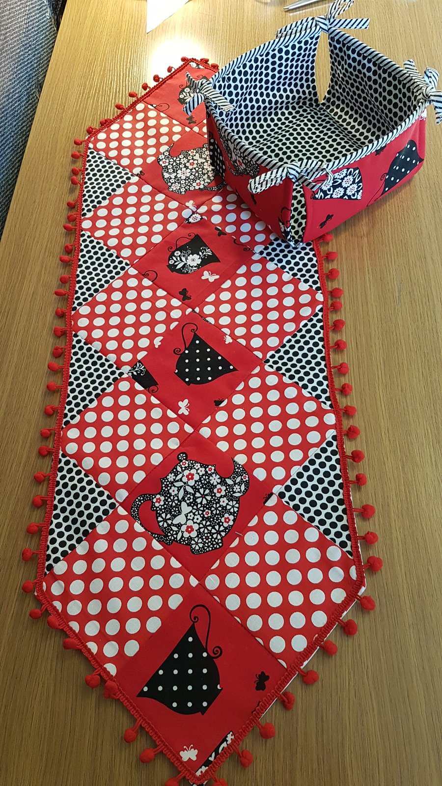 Patchwork table runner with scone basket.Aftern Folksy