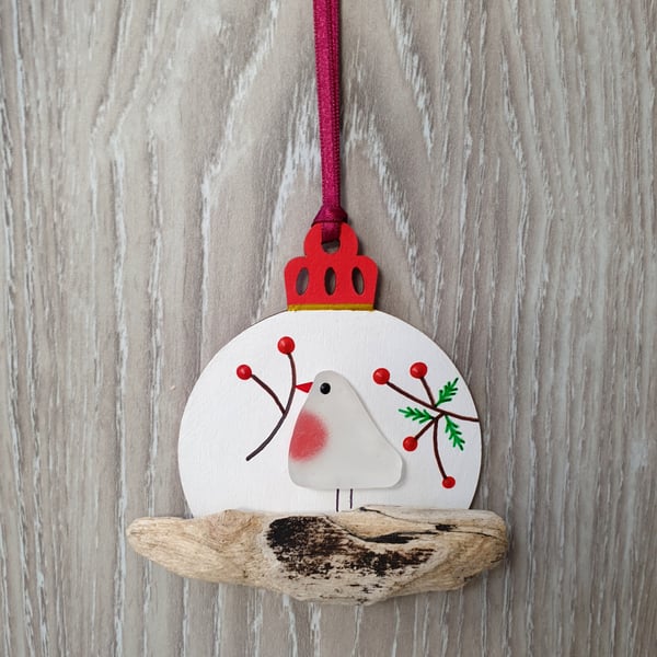 Sea glass and driftwood ROBIN
