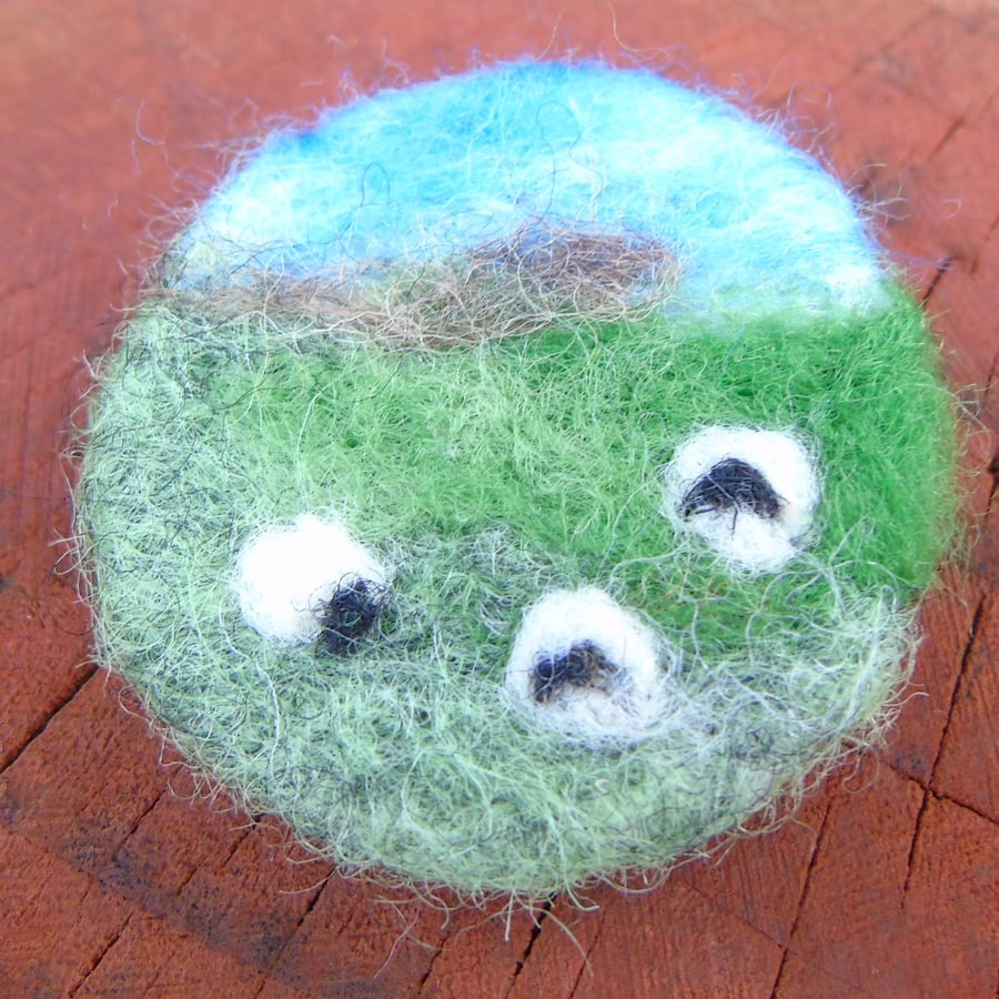 Needle felt brooch Yorkshire dales sheep ladies jewellery wool badge