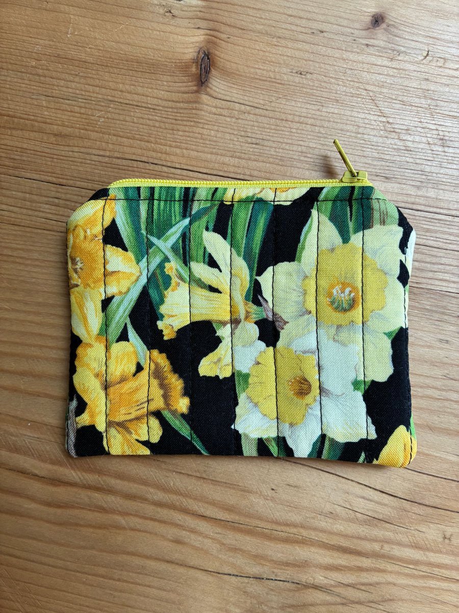 Daffodil Print Quilted Fabric Midi Purse