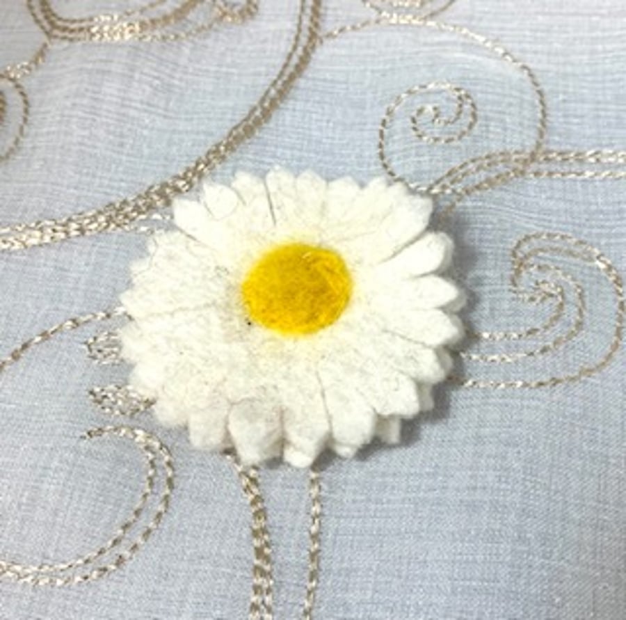 White Daisy Brooch Seconds Sunday