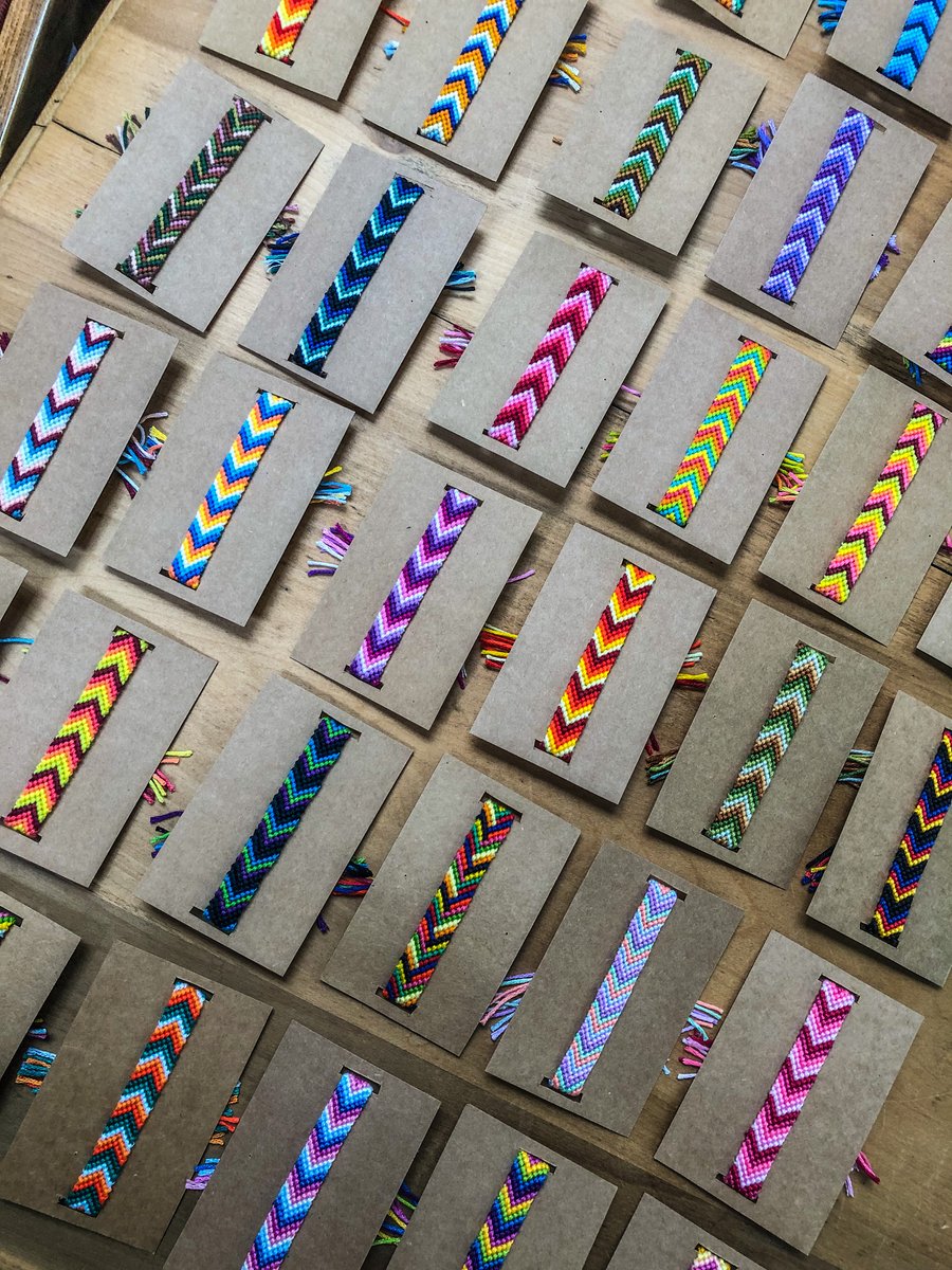 Friendship bracelets - 10 thread arrows