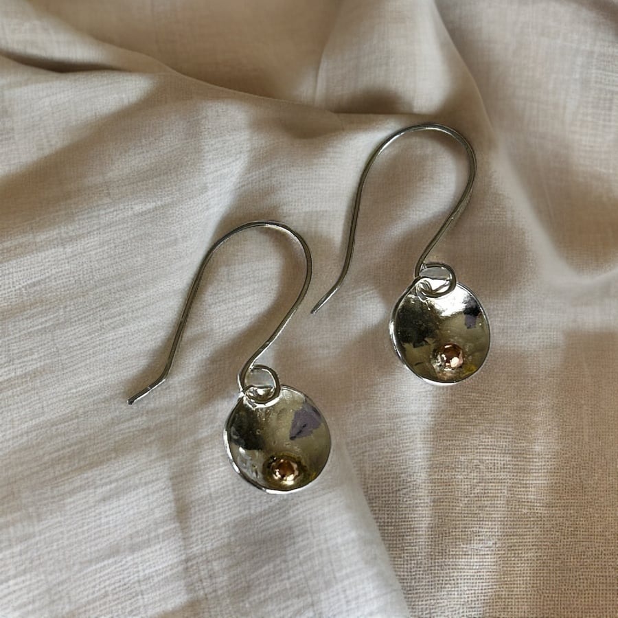 Silver Disc Earrings With Gold Droplet