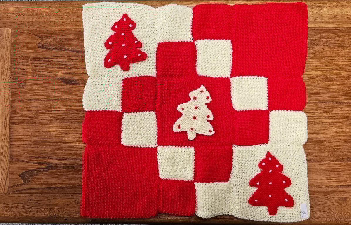 Diane's Festive Red & White Checkerboard Christmas Tree Blanket