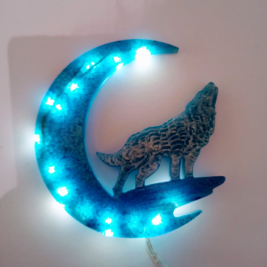 Wolf moon wall hanging light 4.6inch x 4.6inch