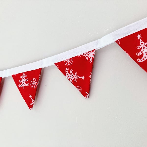 Red Christmas mini fabric double sided bunting. White trees and snowflakes. 