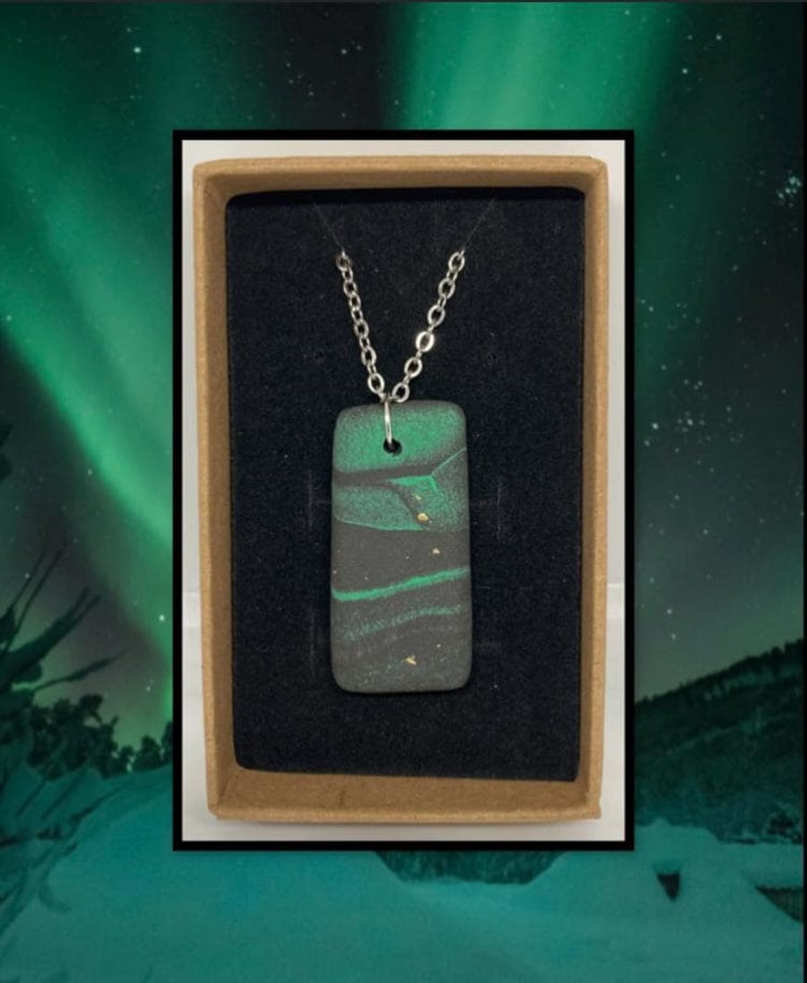 Northern lights lightweight pendant necklace