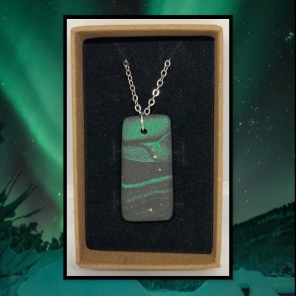 Northern lights lightweight pendant necklace