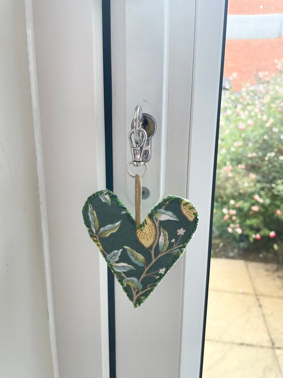 Wiliam Morris Lemons Heart Keyring