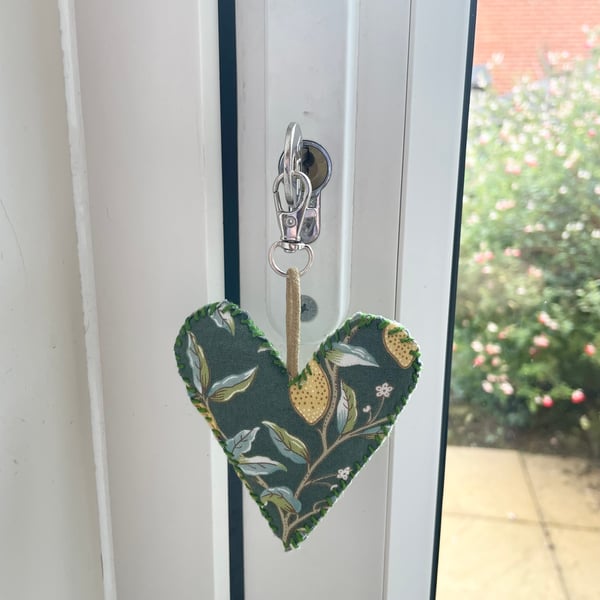 Wiliam Morris Lemons Heart Keyring