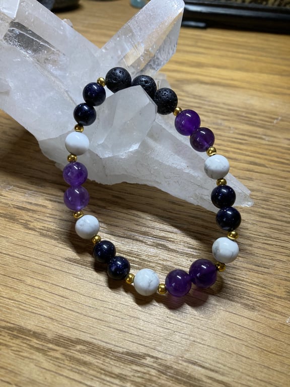 Amethyst, Howlite & Blue Sandstone Diffuser Aromatherapy Bracelet