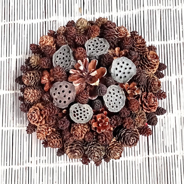 Small 'roundel' cone wreath, festive, mantle piece, table, wall display