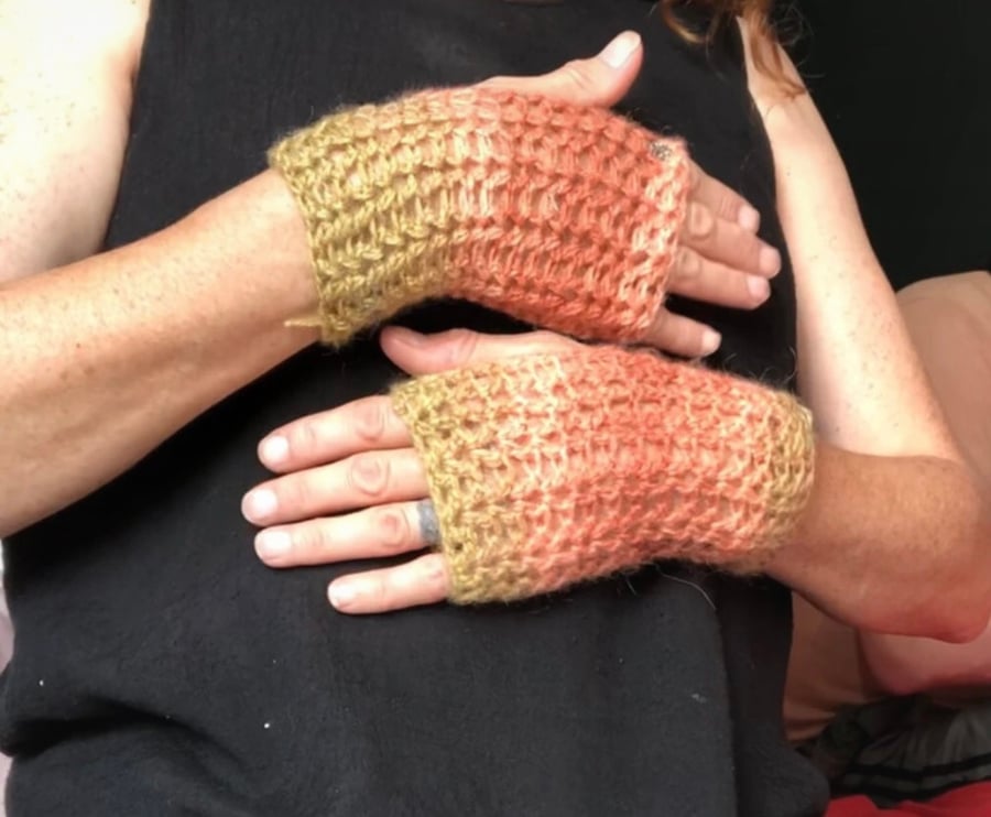 Hand made fingerless gloves