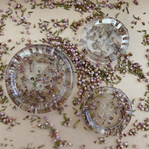 Handmade Heather Buttons. Pair of 3.5cm decorative heather buttons.