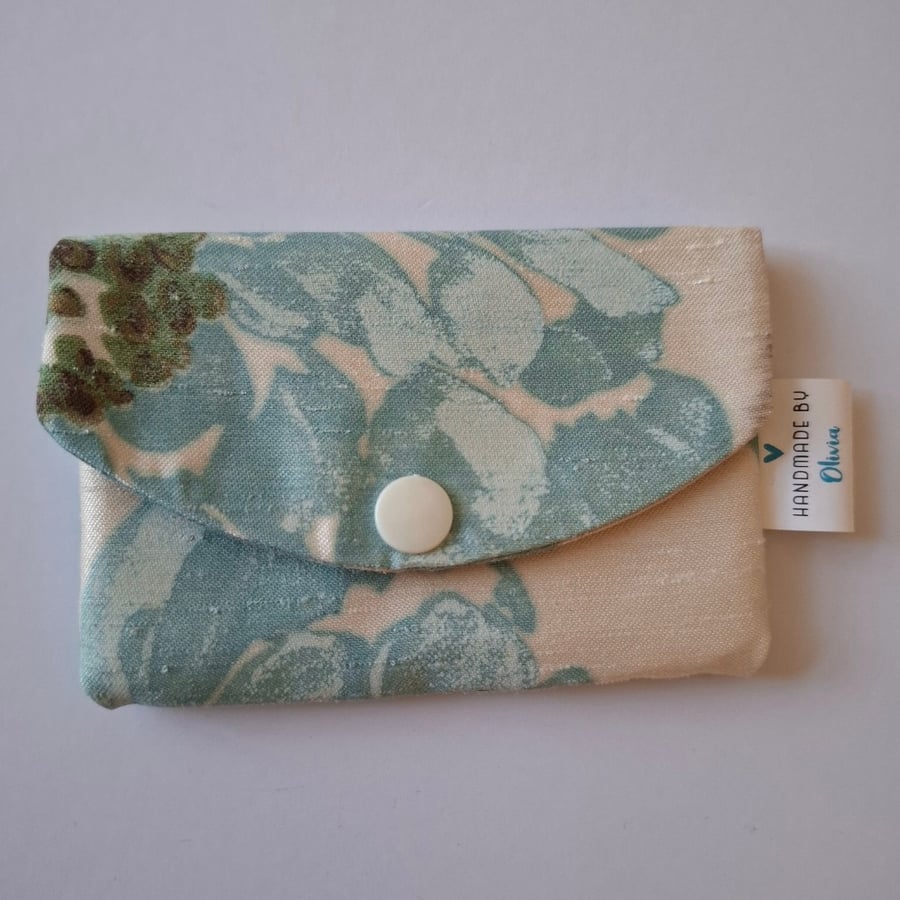 Blue and cream card holder 