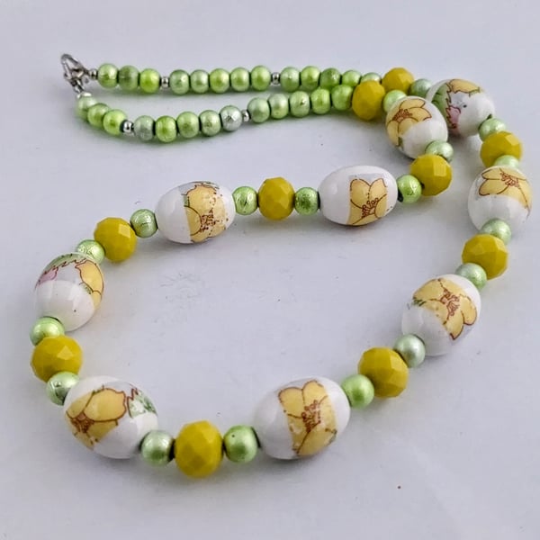 Green and yellow ceramic bead necklace - 1002725