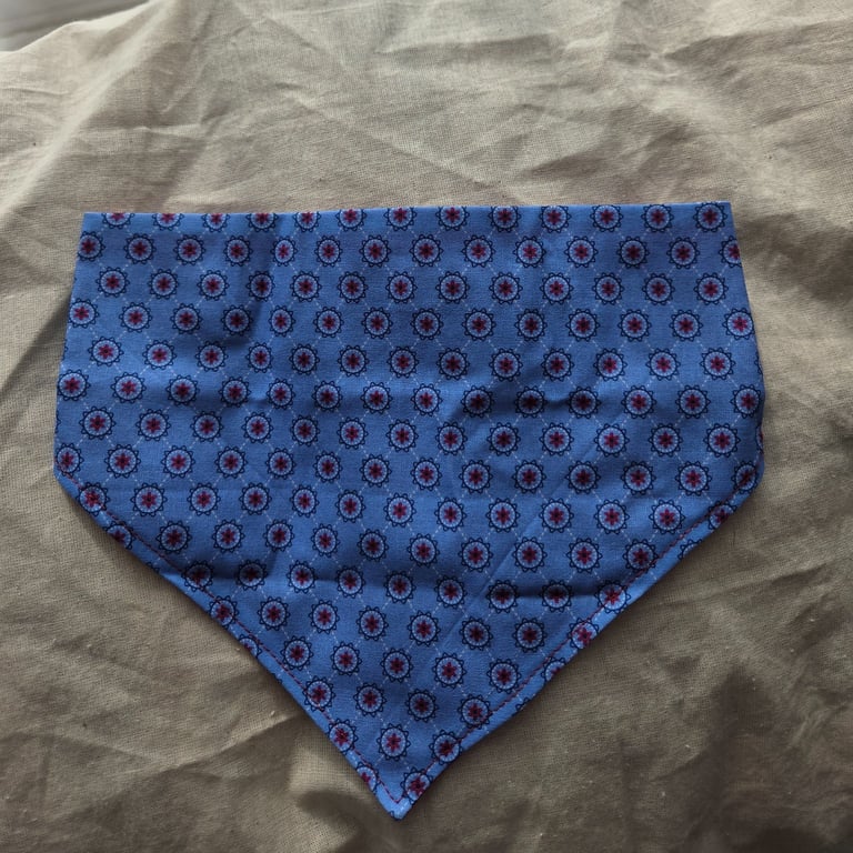 Elasticated slip-on Dog Bandana - Size L-XL