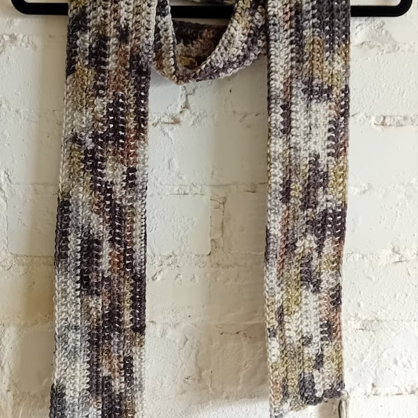 Crocheted scarf