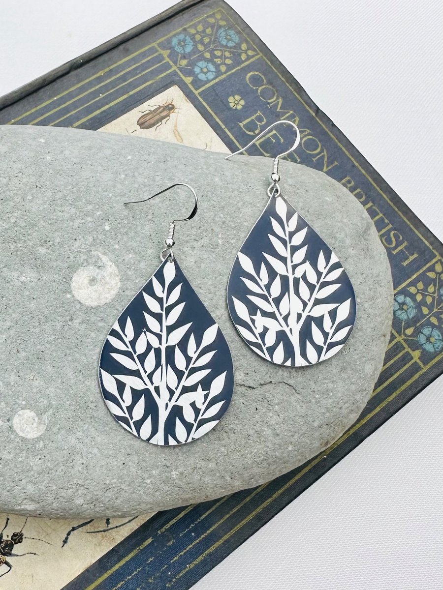 Recycled tin earrings 