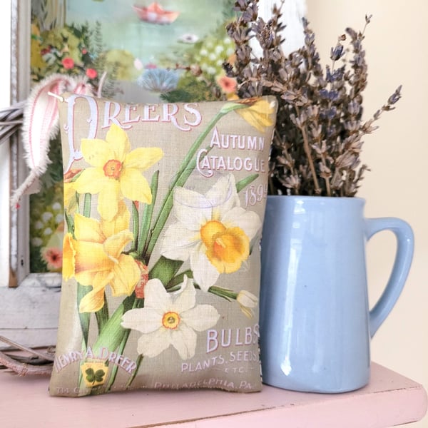 Daffodil Print Hanging Decoration Sachet Scented with Lavender or Rose Petals