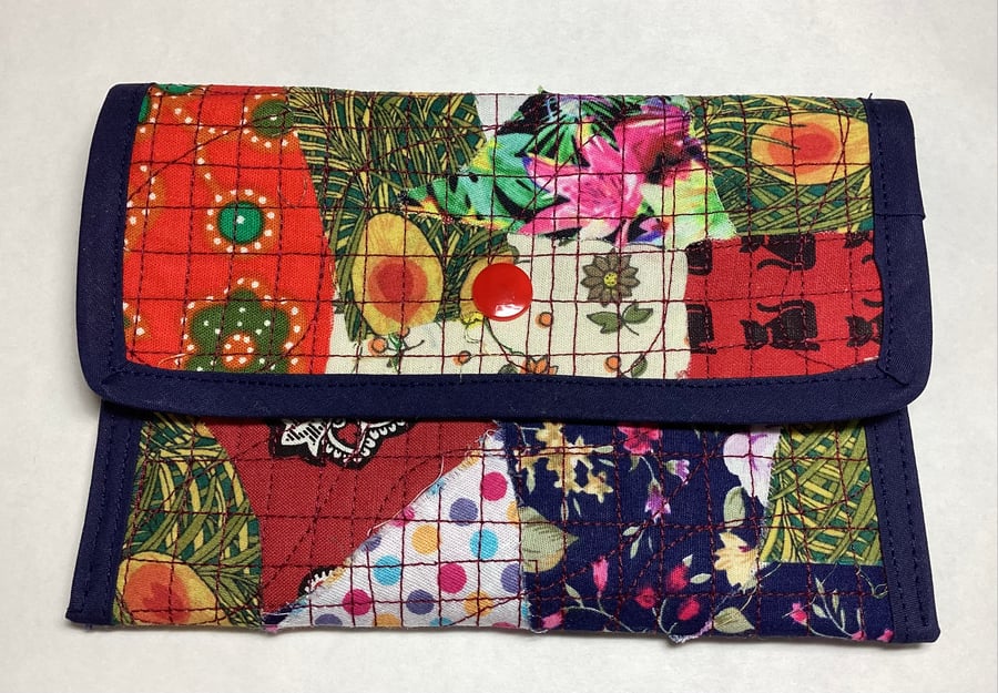 Purse, quilted scrappy patchwork.