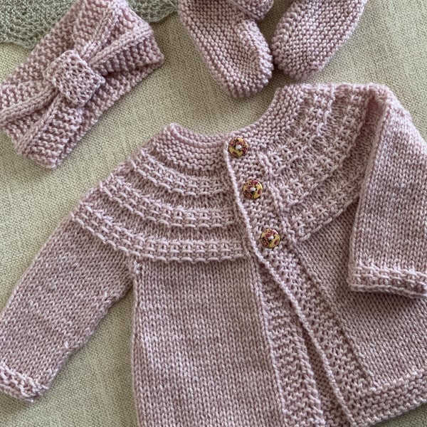 Hand Knitted Baby Girl Cardigan Set – Pink 3–6 Months, Headband & Booties  