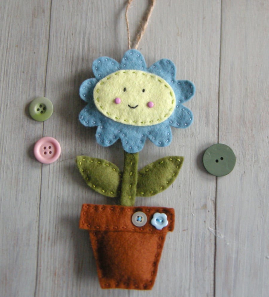 Craft kit - sewing kit make a happy felt flower
