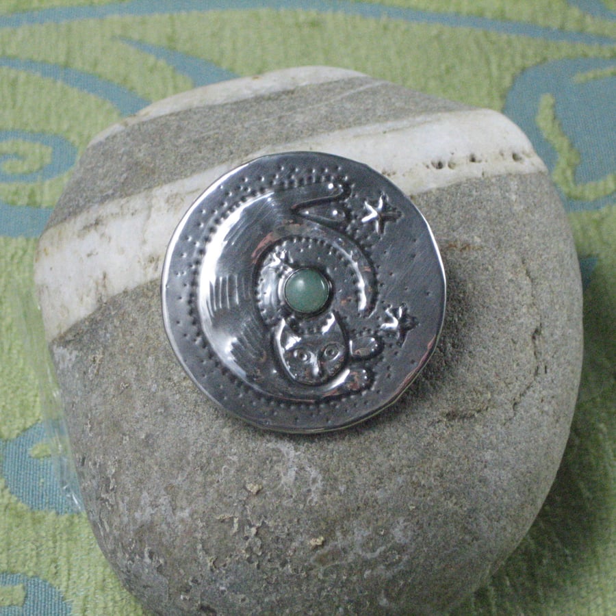 Leaping Cat Aventurine Brooch in Pewter