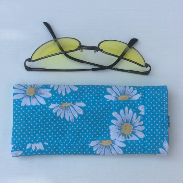 Glasses, sunglasses case, shabby chic, patchwork, flowers,