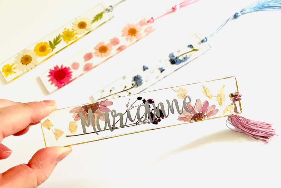 Custom pressed flower bookmark, personalised bookmark, made to order gifts